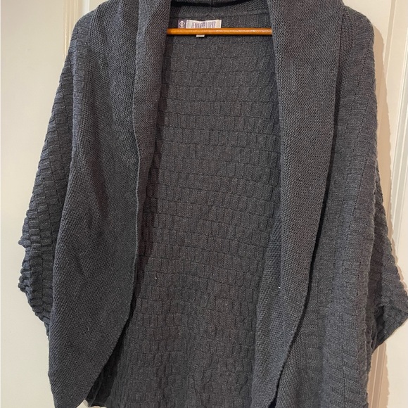 Gray Jennifer Lopez Sweater - Picture 2 of 4